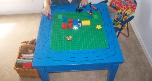 Easy Duplo Play Table Thrift Store Hack