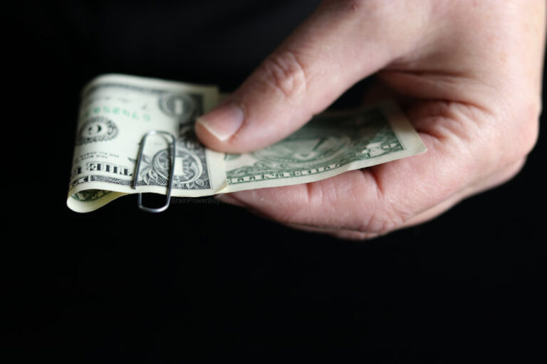 Linking Paper Clips Magic Trick They Magically Attach!