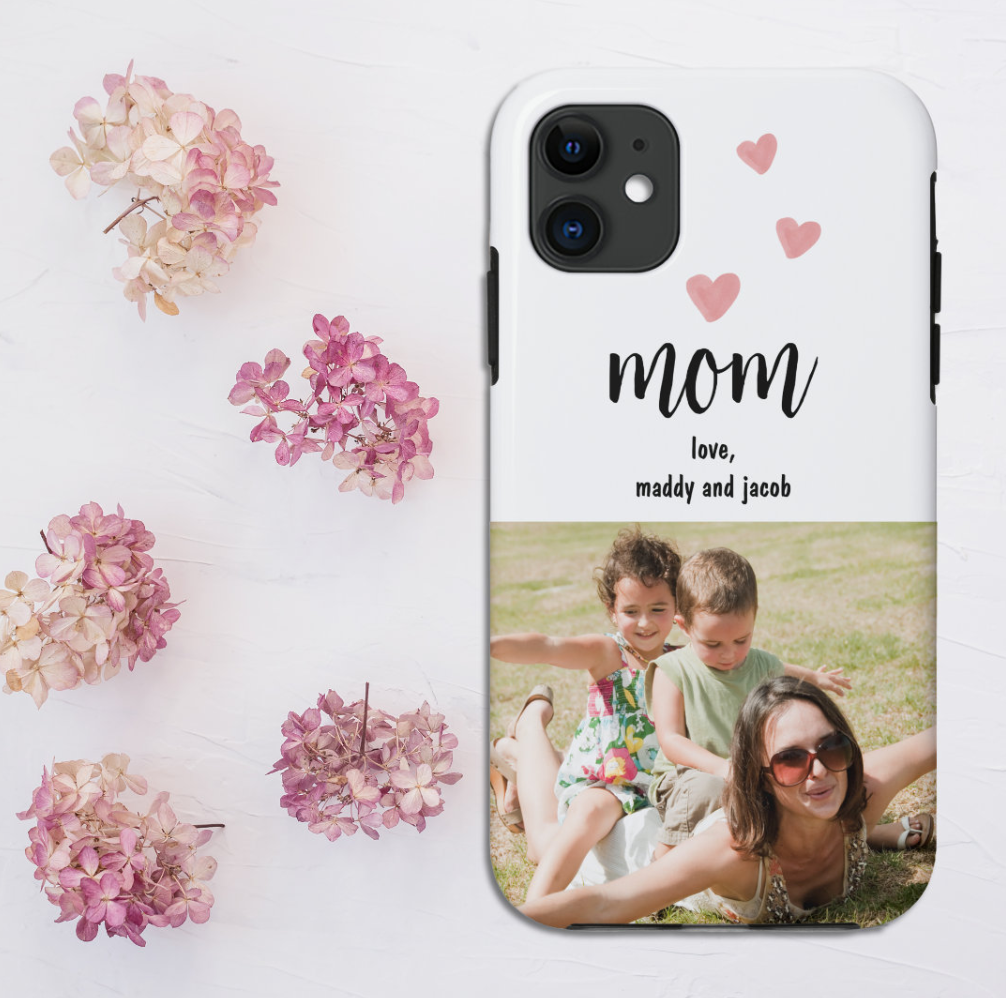 phone case with one photo and the word mom with three hearts